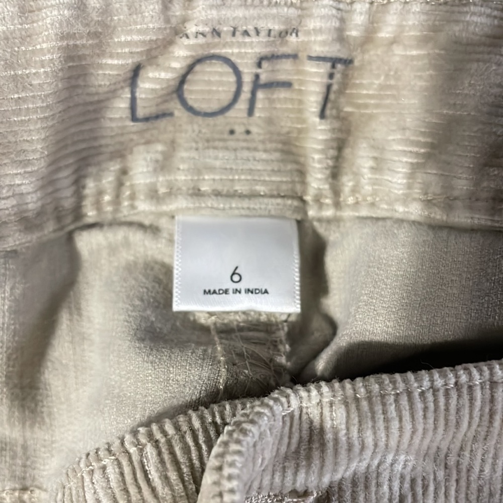 Ann Taylor Loft corduroy pant size 6 - Picture 3 of 7